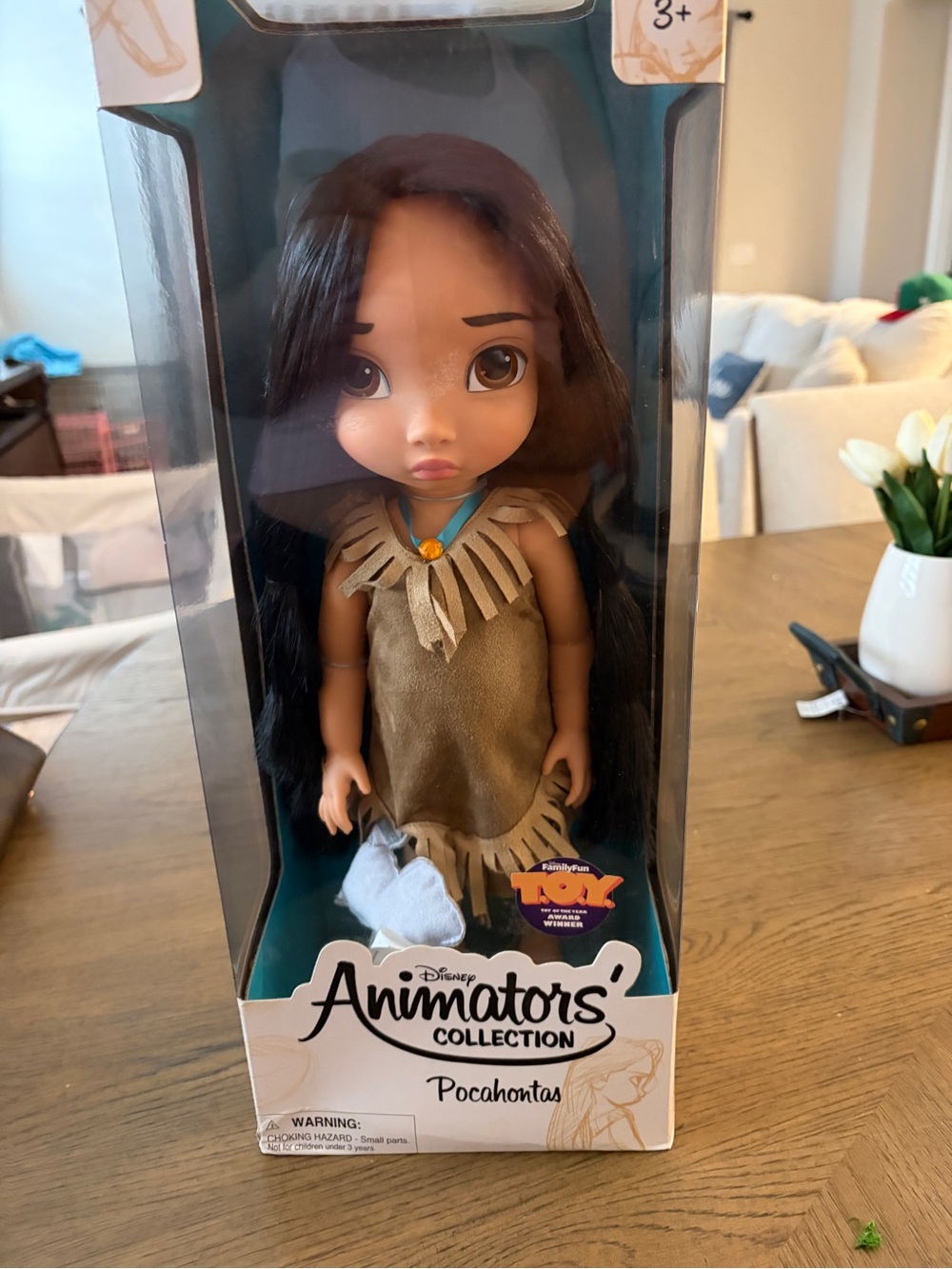Disney Pocahontas Animators' Collection Doll - Brown and Blue Accents